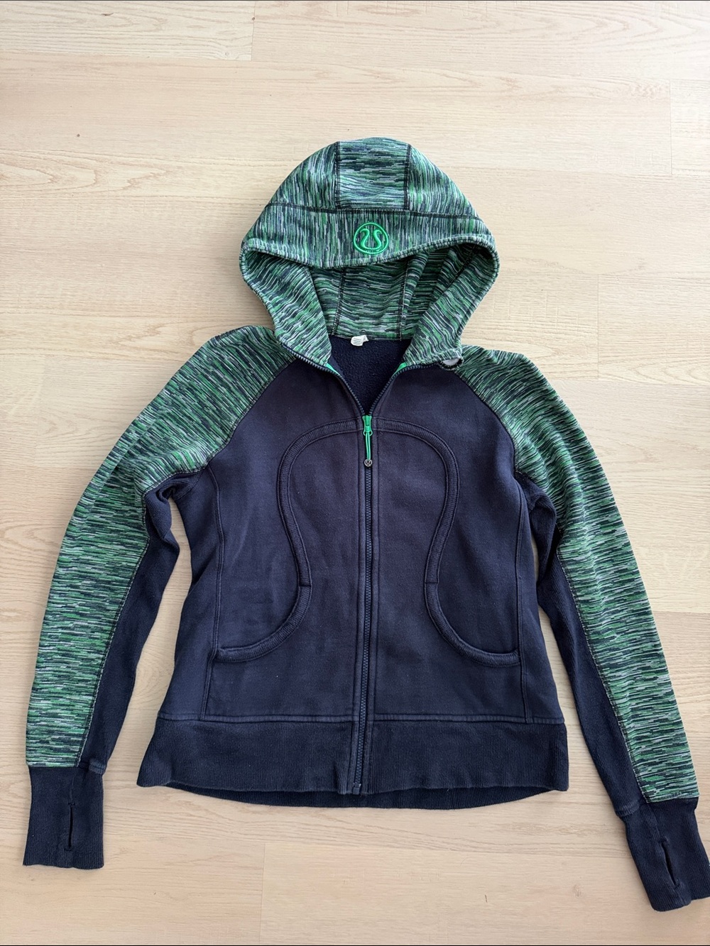 Lululemon Athletica Scuba Hoodie Stretch Waist Length Size 12